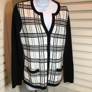 NWT. Jones NY Pocketed Sweater Cardigan Size M
